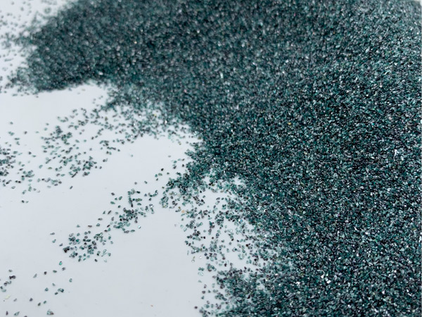 Green Silicon Carbide Powder: Key Characteristics and Applications